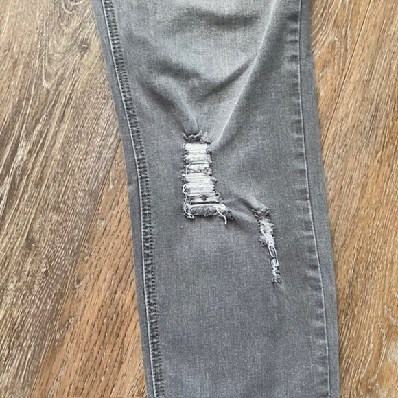 Young and Reckless Y&R Men's Ripped Jeans Size 34 Gray stretch 5 pocket - Picture 3 of 16